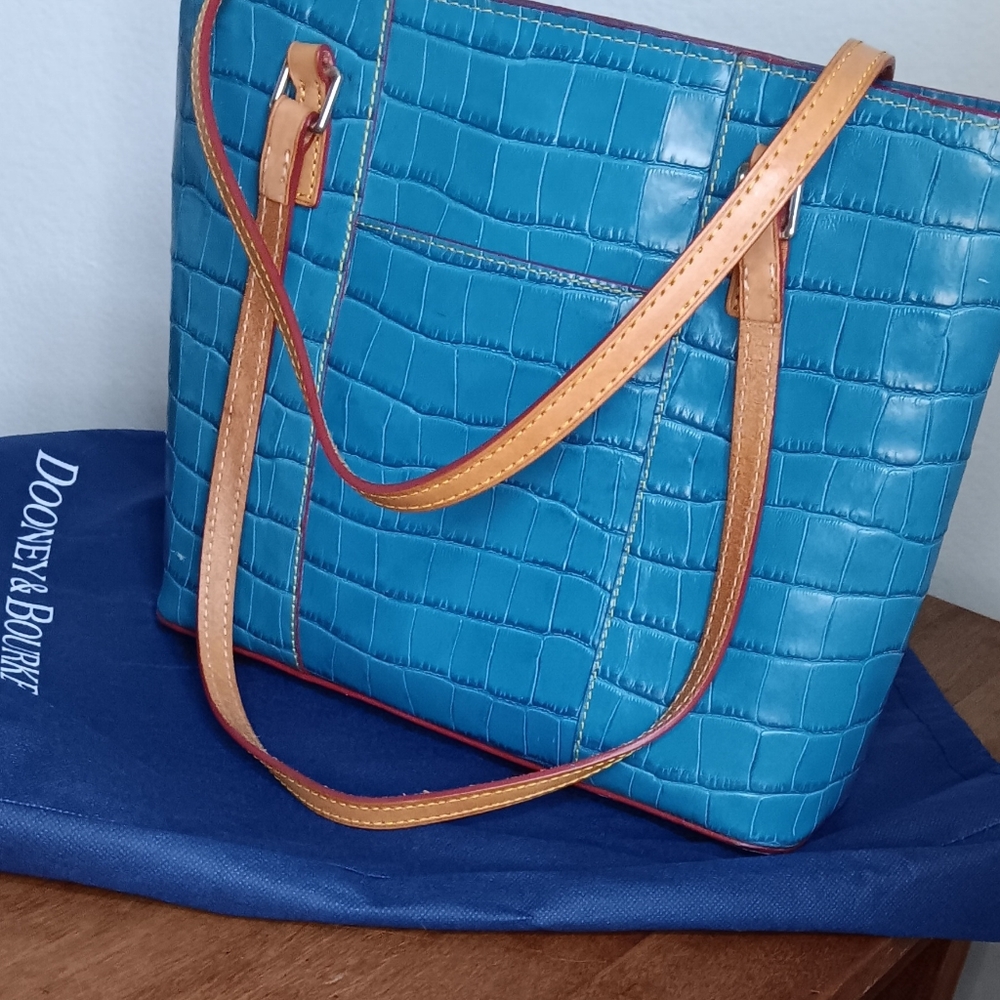 Dooney & Bourke Marine Blue Lexington Croc embossed with dust bag! EUC - Picture 6 of 7